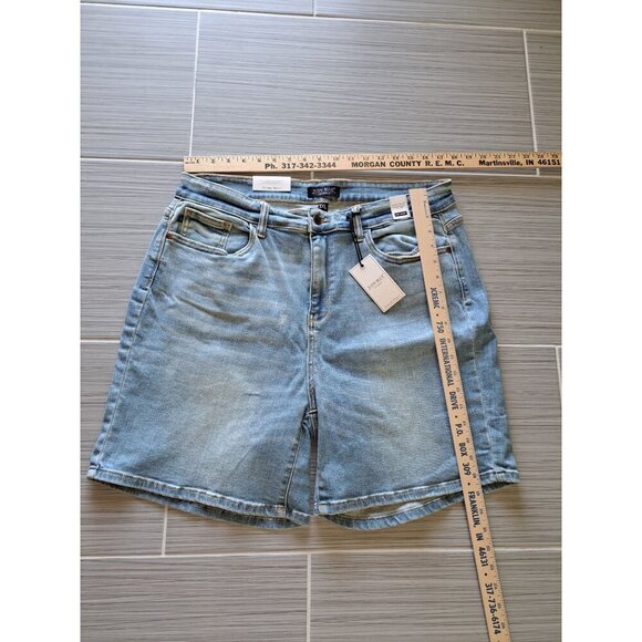 Judy Blue High Waist Light Wash Denim Shorts 3XL Cotton Blend New with Tags - Picture 7 of 8